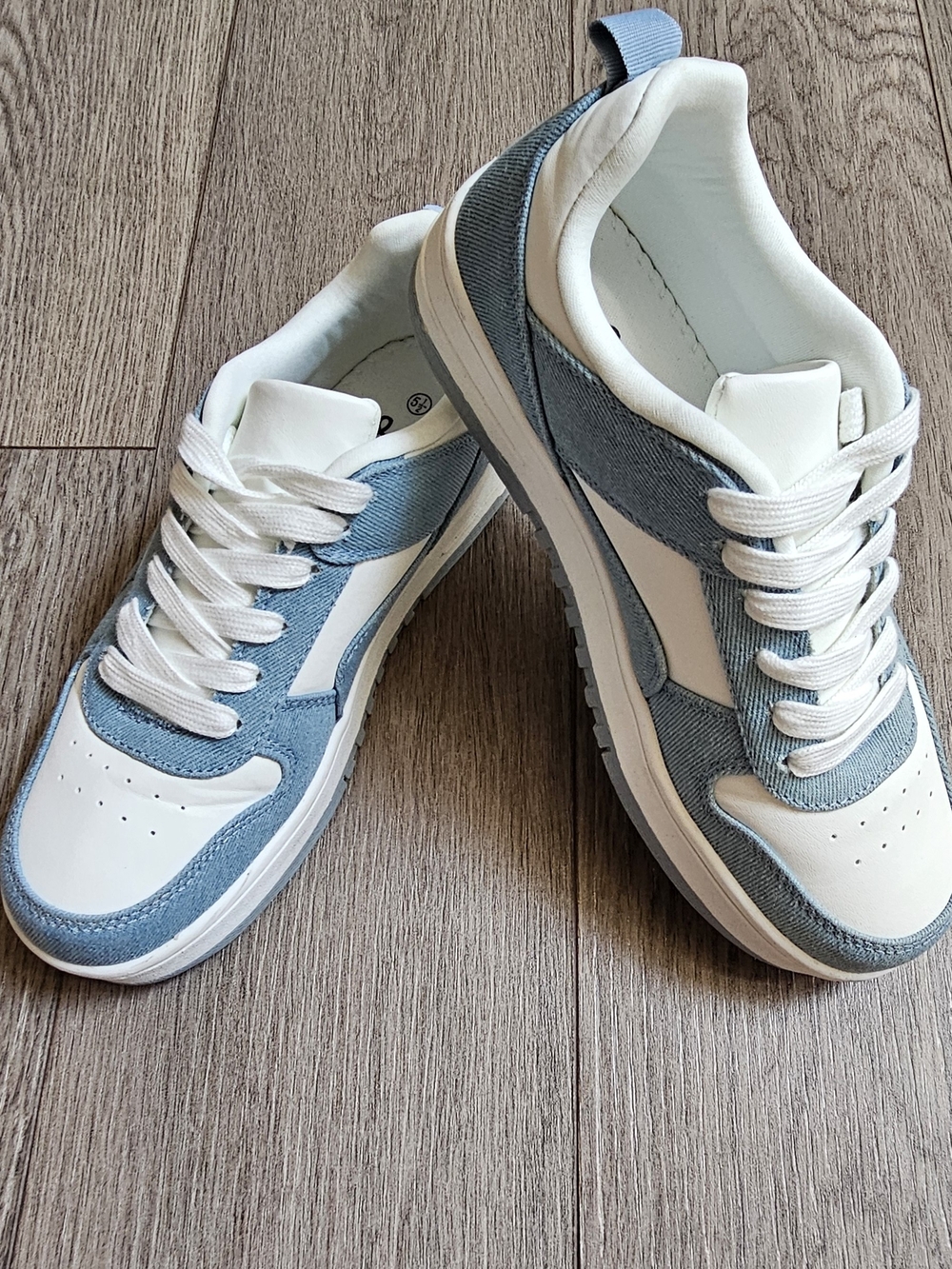 Women / Kid's Casual Sneakers